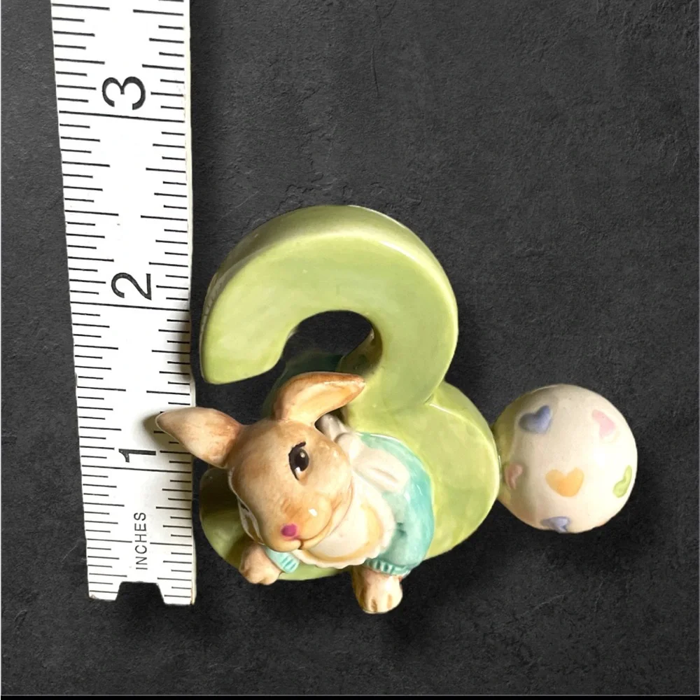 VTG 2004 Royal Doulton Childhood Memories Bunnykins # 3 Ceramic Cake Topper